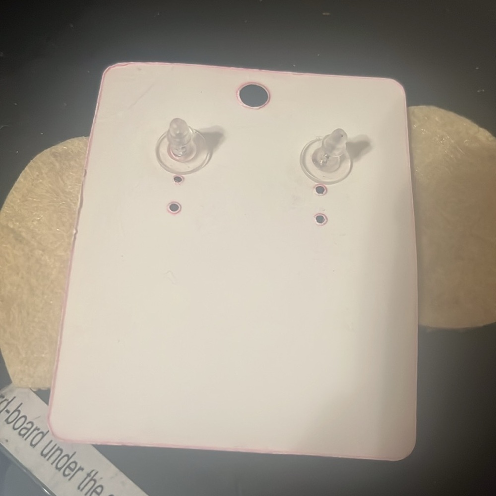 Fucci cheetah earrings - Picture 2 of 2